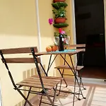 Doc House *